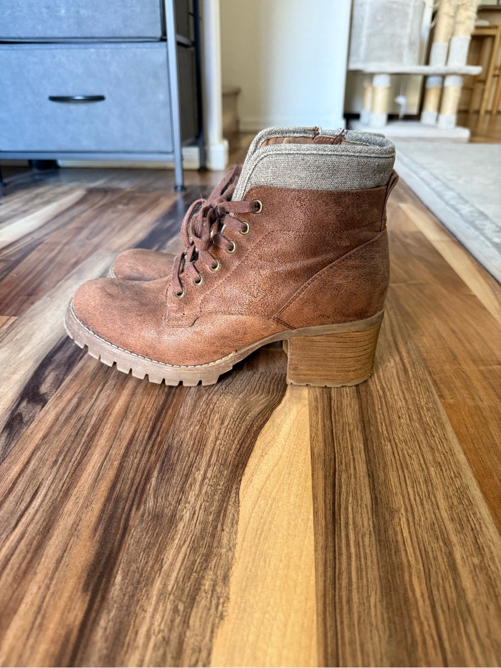 CARLOS by Carlos Santana Women's Brown Lace-Up Block Heel Boots Size 9.5